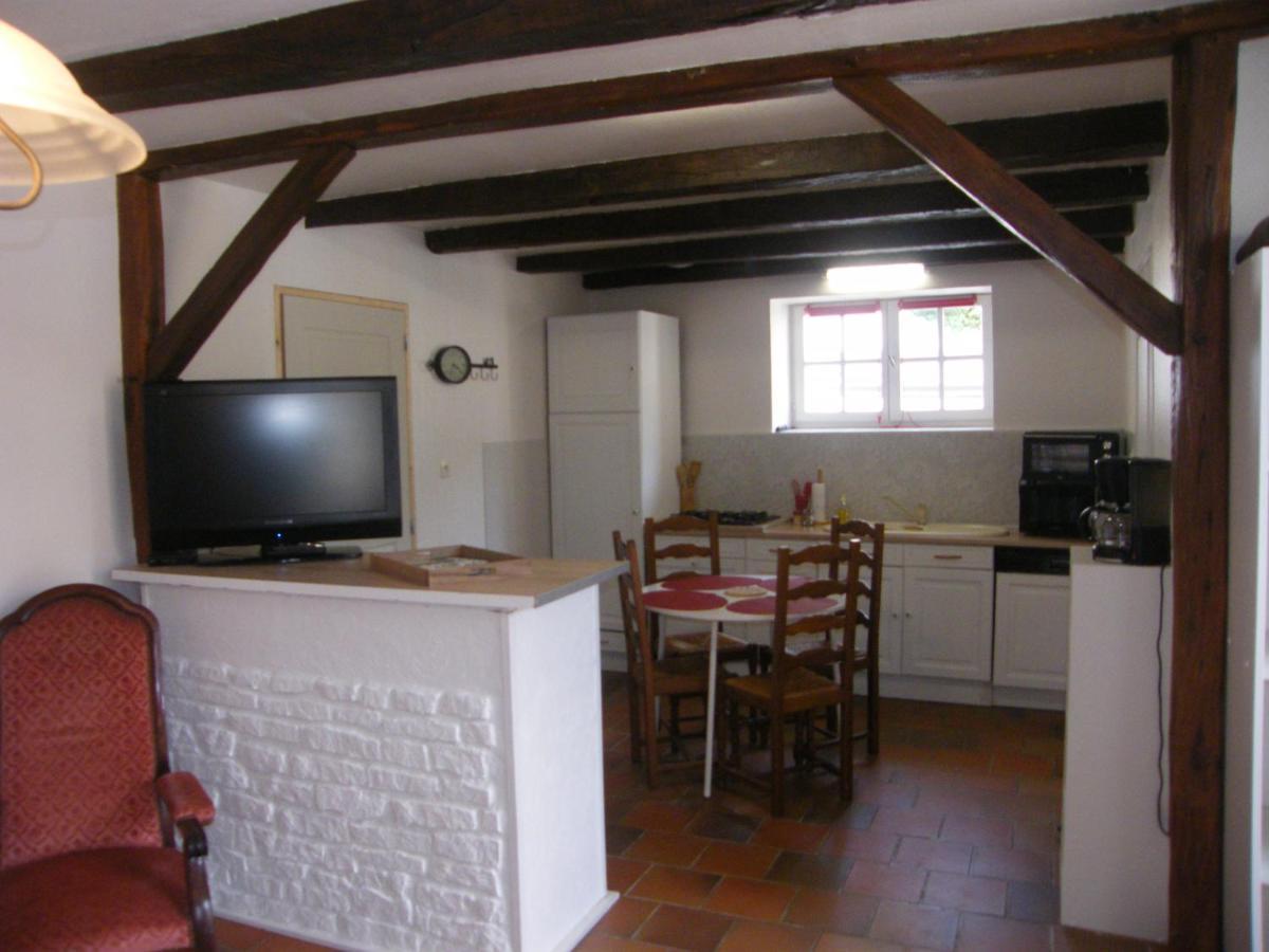 Le Petit Bretigny Pension Beaumont  Buitenkant foto